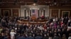 Ketua DPR Paul Ryan mengambil sumpah para anggota DPR saat dimulainya sidang Kongres AS ke-115 di Gedung Capitol, Washington DC, 3 Januari 2017. (AP Photo/J. Scott Applewhite) 