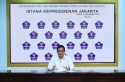 Juru Bicara Satgas Penanganan COVID-19 Prof Wiku Adisasmito dalam telekonferensi pers di Istana Kepresidenan ,Jakarta, Kamis (19/11) mengatakan belum ditemukan efek samping berbahaya dalam uji klinis kandidat vaksin covid-19 Sinovac, di Bandung, Jawa Bara