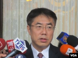 台灣執政黨民進黨立委黃偉哲（美國之音張永泰拍攝）