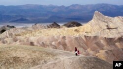 Taman nasional Death Valley di California.