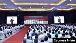 Presiden Joko Widodo berbicara pengelolaan Dana Desa kepada ribuan aparat desa di Yogyakarta. (Foto: dok./Humas Setkab)