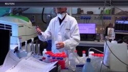 科學家在檢測新冠病毒的最新變異毒株奧密克戎（B.1.1.529)