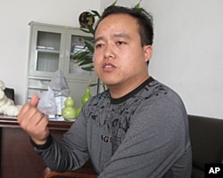 陳七三