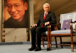 2010年诺贝尔和平奖颁奖典礼现场，主席台上的空椅子是留给刘晓波的。（2010年12月10日）