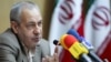 فانی: با چماق های زیرزمین وزارت آموزش و پرورش، معلمان معترض را کتک زدند 