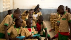 2Rs, Africa Ocidental - Eleições e Divisão Linguística