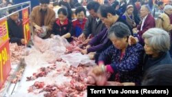 重慶市沃爾瑪超市售賣豬肉。（資料圖片）