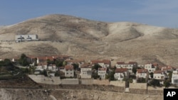 Permukiman Yahudi 'Maaleh Adumim' dekat Yerusalem, yang dibangun di kawasan Tepi Barat di Palestina yang diduduki Israel (foto: dok). 