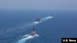 美軍一個兩棲作戰艦隊2019年5月7日穿越霍爾木茲海峽Hormuz Strait（美國海軍照片）