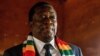 Le président et candidat du Zimbabwe Emmerson Mnangagwa a voté à l'école primaire de Sherwood à Kwekwe le 30 juillet 2018.