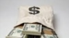 Analysts: Collapse of Zimbabwe's Commercial Banks Won't Affect Economy