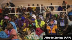 Cabo Delgado, deslocados de Palma abrigado no centro desportivo de Pemba 