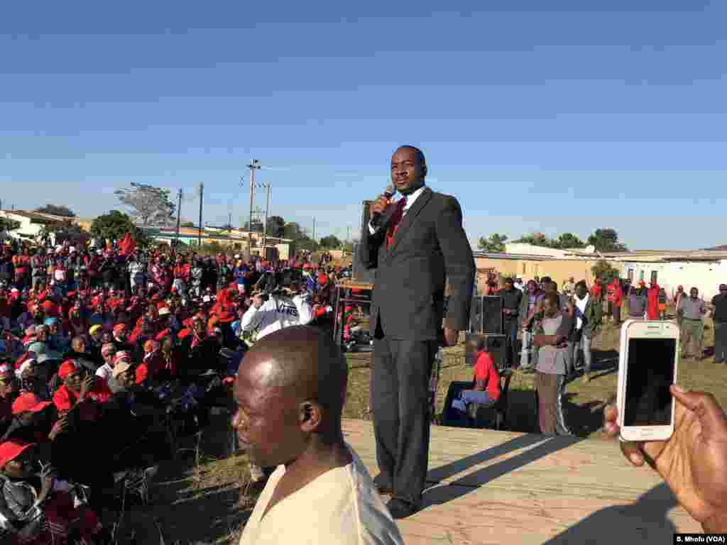 Nelson Chamisa, who is leading the coalition of most opposition parties in Zimbabwe, addresses members of the Movement for Democratic Change in Masvingo, June 9, 2018, about 300 km south of Harare.