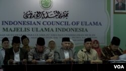 MUI dan Forum Ukhuwah Islamiyah (FUI) yang merupakan gabungan dari ormas Islam di Indonesia hari Kamis (7/8) secara resmi menolak gerakan Islamic State of Irak and Syria (ISIS) di Indonesia. (VOA/Andylala) 