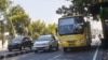 Bus Trans Jogja, bagian dari sistem BRT untuk memperbaiki layanan angkutan publik. (foto Nurhadi)