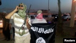 兩名伊斯蘭國激進組織人員