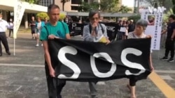 香港銀髮族促請英美關注香港警暴問題