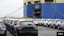Mobil produksi pabrik Nissan siap diekspor ke pasar luar negeri (foto: dok). Produsen Jepang lebih percaya diri menghadapi prospek bisnis dibanding beberapa saat lalu setelah terjadinya tsunami (foto:ilustrasi).