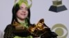ဆယ်ကျော်သက်အဆိုတော် Billie Eilish ဂရမ်မီဆုကြီး လေးဆုရရှိ