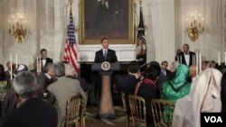Presiden Obama menyampaikan sambutannya di hadapan para tamu buka puasa bersama tahunan yang berlangsung di Gedung Putih baru-baru ini.