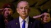 Perdana Menteri Israel Benjamin Netanyahu menghadiri upacara peletakan karangan bunga yang menandai Hari Peringatan Holocaust di Yad Vashem Holocaust Memorial di Yerusalem pada 6 Mei 2024. (Foto: AFP)