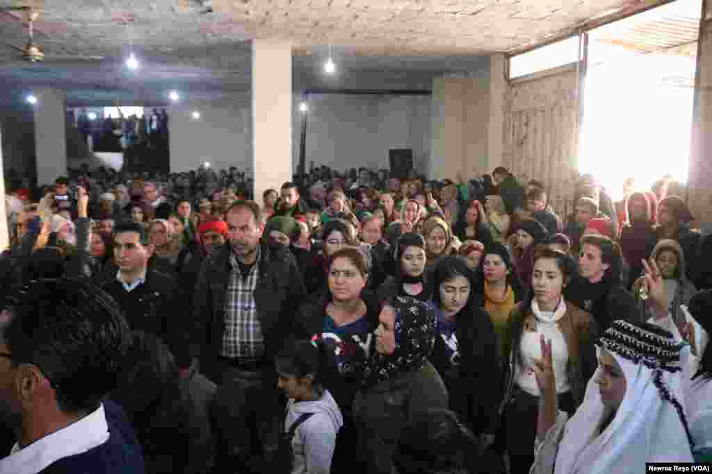 Êzîdîyên Efrînê di Cejna Xizir Îlyas da li Şehba