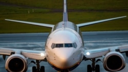 Prizemljeni avion kompanije "Rajaner"
