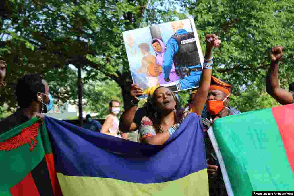 Manifestação da diáspora africana em Washington DC em solidariedade com o movimento Black Lives Matter.