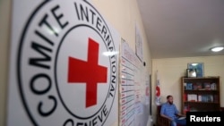 Logo Komite Palang Merah Internasional (Foto: dok). Federasi Palang Merah Internasional (IFRC) mengatakan gelombang panas di Korea Utara menjadi ancaman serius terhadap berbagai kelompok masyarakat yang rentan dan terhadap pasokan makanan di negara itu. 