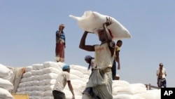 Bantuan Program Pangan Dunia (WFP) PBB di Aslam, Hajjah, Yaman, 21 September 2018. (Foto: dok).