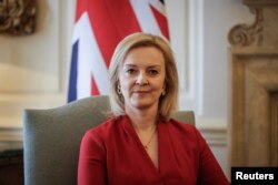 资料照：英国外相特拉斯