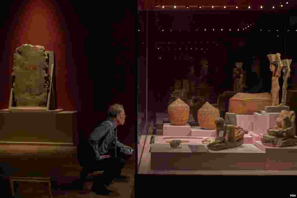 The museum’s themes are as diverse as the manifestations of beauty in Egyptian history. The Egyptian artists brought out the beauty highlighted in their environment and culture, following their artistic vision. (Hamada Elrasam/VOA)