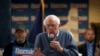 Calon presiden dari Partai Demokrat Senator Bernie Sanders berbicara di Hillsboro, Minggu, 24 November 2019 (Foto: AP/Mary Schwalm)