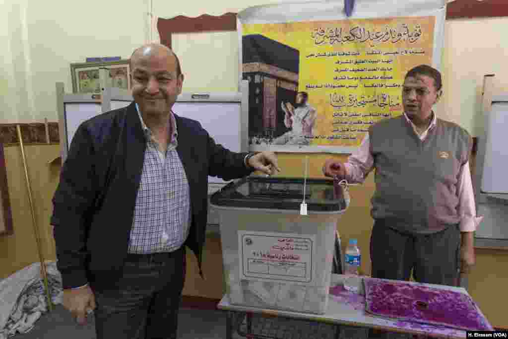 In a bid to counter criticism from those who questioned the elections' legitimacy, officials urged voters to turn out in large numbers. Joining the publicity effort, TV host Amru Adib cast his ballot in central Cairo and urged others to do the same, March 27, 2018.