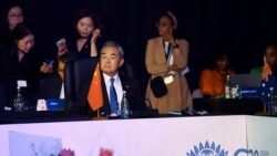 中國外長王毅在約翰尼斯堡的G20外長會議上表示，中國支持一切致力於烏克蘭和平的努力，包括最近美國和俄羅斯的共識。 (路透：2025年2月20日)