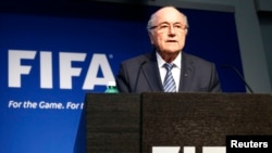 Predsednik Međunarodne fudbalske federacije (FIFA) Sep Blater na konferenciji za novinare u Cirihu, 2. jun 2015.