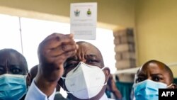 Mutevedzeri wemutungamiri wenyika vari gurukota rezvehutano VaConstantino Chiwenga 