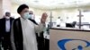 Presiden Iran Ebrahim Raisi mengunjungi Pembangkit Listrik Tenaga Nuklir (PLTN) Bushehr di Iran pada 8 Oktober 2021. (Foto: Handout via Reuters/Official Presidential Website)