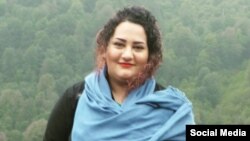 آتنا دائمی مدتهاست که در اعتصاب غذا به سر می برد. 