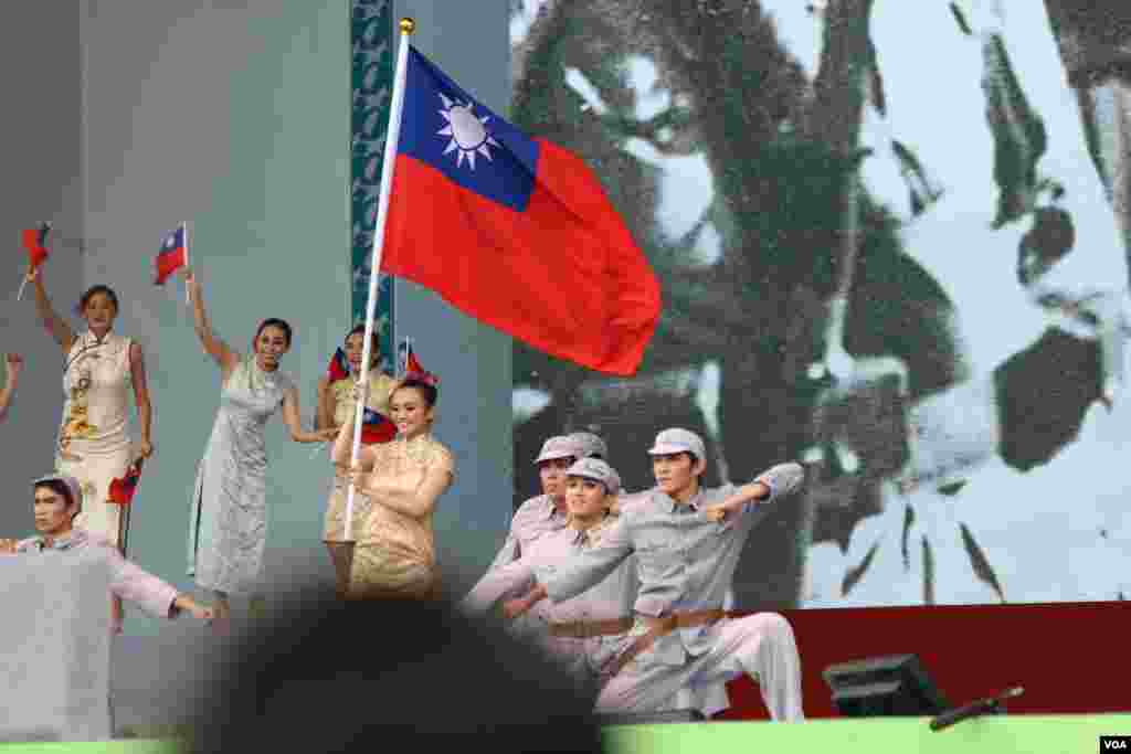 台湾总统蔡英文发表就职演说,2016年5月20日于总统府前典礼台上(美国之音齐勇明摄影)