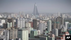 지난 5월 촬영한 북한 평양 시. 105층 류경호텔이 다른 건물들 위로 솟아있다.