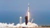 Roket SpaceX Sukses Meluncur Bawa Dua Astronaut AS ke Antariksa 