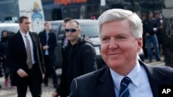 Ambasador SAD u Srbiji (arhivski snimak)