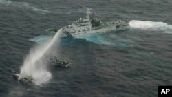 日本海岸警衛隊1月24日在有島嶼爭議的海域向台灣船隻射水警告。(資料圖片)