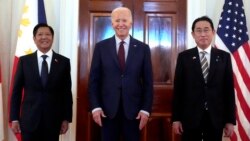 미·일·필리핀 첫 3자 정상회의…바이든 “역사적인 순간”