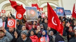  2Rs África: Tunísia da Primavera Arabe à autocracia?