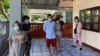 ผู้สื่อข่าวเมียนมาลี้ภัยรัฐบาลทหาร ได้รับความช่วยเหลือเดินทางไปประเทศที่ 3 แล้ว