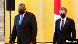美國國務卿布林肯（右）與防長奧斯汀2021年3月16日在東京與日本外相和防衛相舉行會談（路透社）