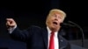 도널드 트럼프 대통령이 30일 인디애나주 에반스빌에서 열린 '미국을 다시 위대하게(Make America Great Again)' 집회에서 연설하고 있다.
