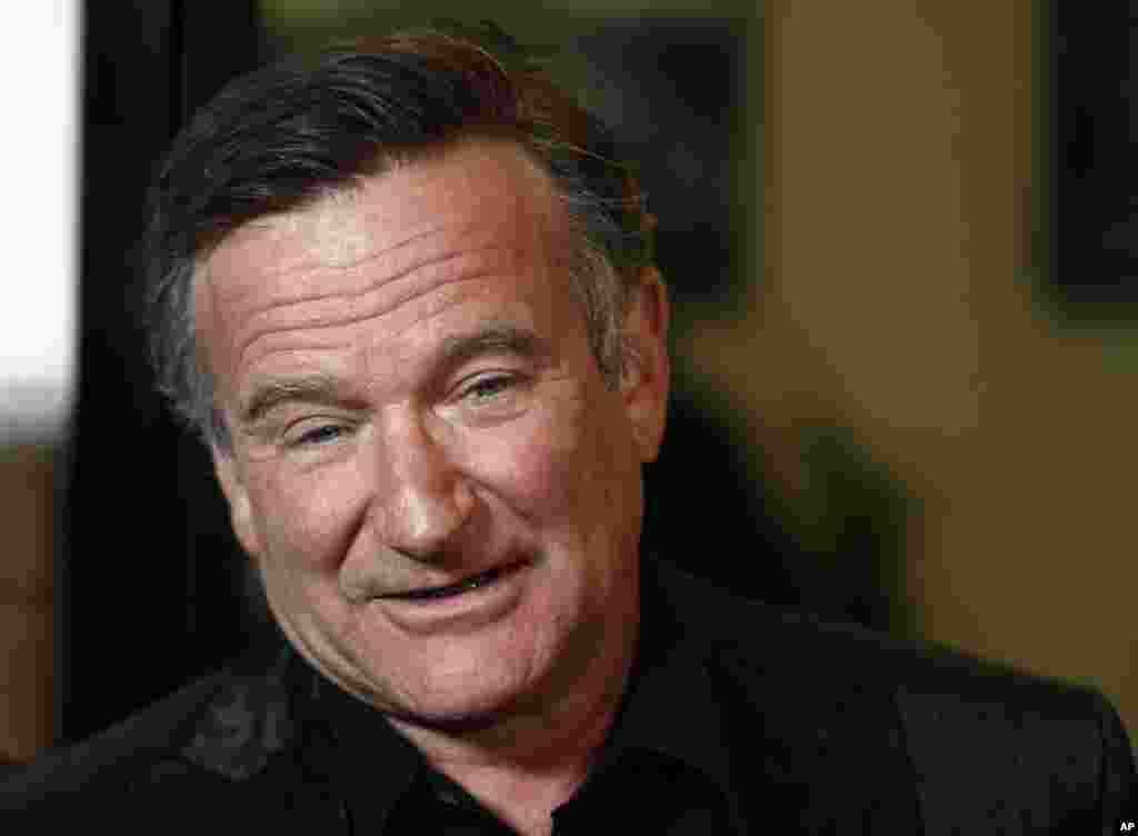 Robin Williams tiba di acara pemutaran perdana film "World's Greatest Dad" di Los Angeles, 13 Agustus 2009.